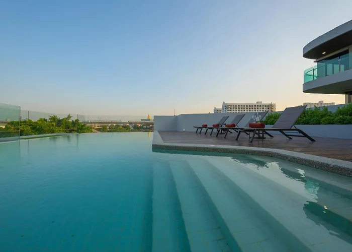 Hotel We Riverfront Bangkok